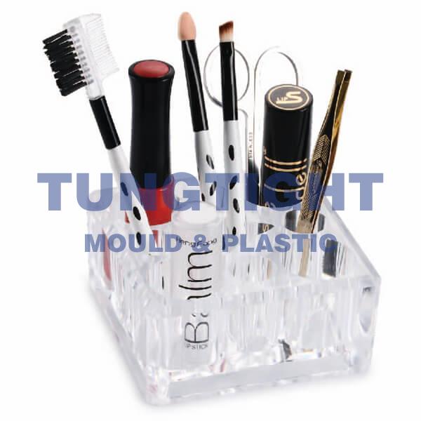8813 Clear cosmetic container