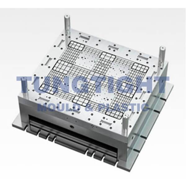 Plastic injection pallet mold