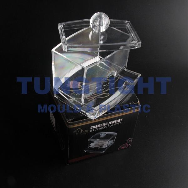 8878 Clear cosmetic container