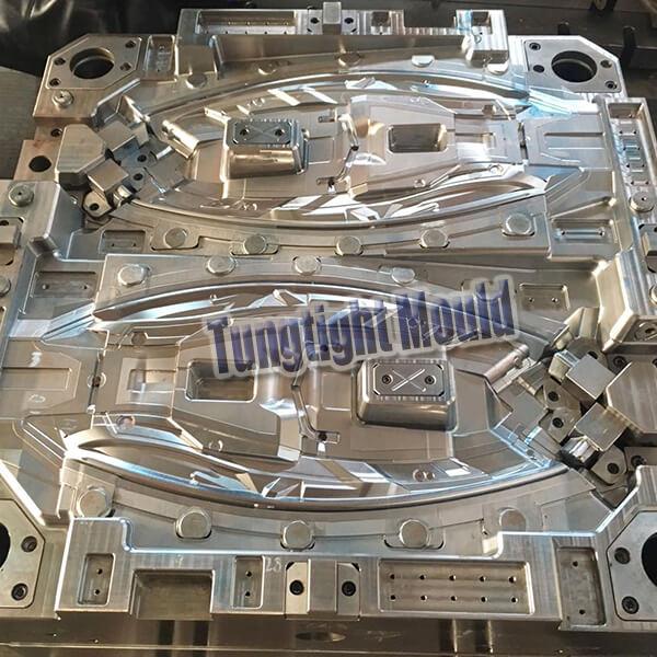 automotive light mould